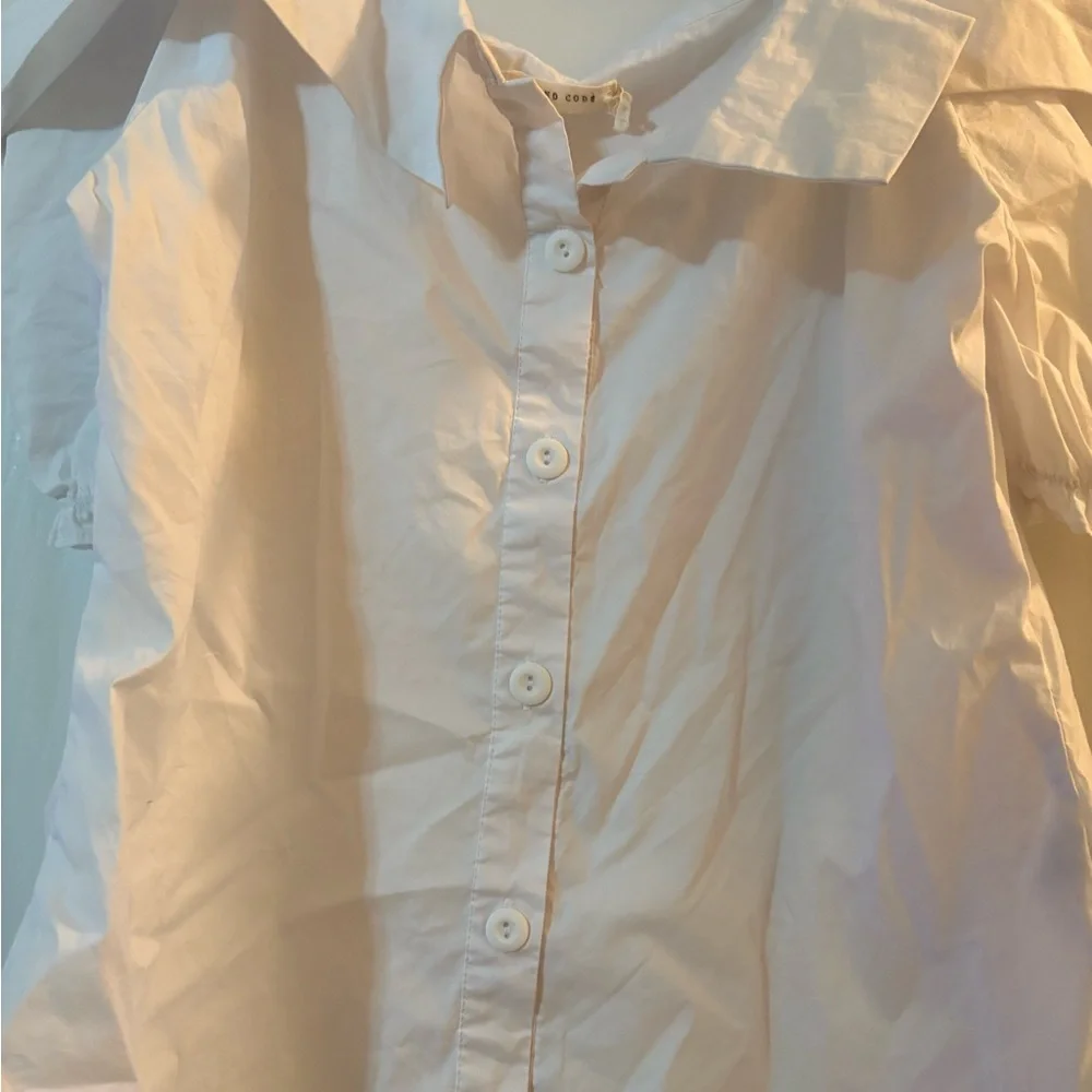 Mind Code White Ruffled Button-Up Blouse - Picture 2 of 4